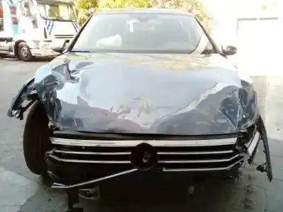 Véhicule à la ferraille volkswagen passat variant (3g5) alltrack 4motion bmt de l'année 2017 alimenté dfca