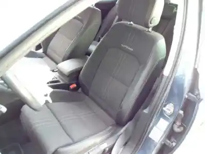 Véhicule à la ferraille volkswagen passat variant (3g5) alltrack 4motion bmt de l'année 2017 alimenté dfca