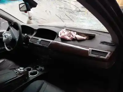 Sloopvoertuig bmw serie 7 (e65/e66) 730d van het jaar 2002 aangedreven m57n2306d2