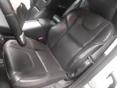 Veículo de Sucata volvo v60 kombi momentum do ano 2012 alimentado d5204t7