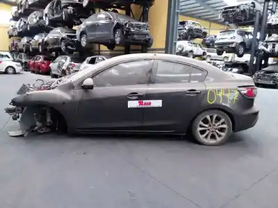 Veículo de Sucata mazda 3 berlina (bk) 1.6 cd diesel cat do ano 2009 alimentado y6