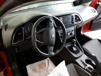 Veicolo di demolizione seat leon st (5f8) style dell'anno 2016 alimentato dbka