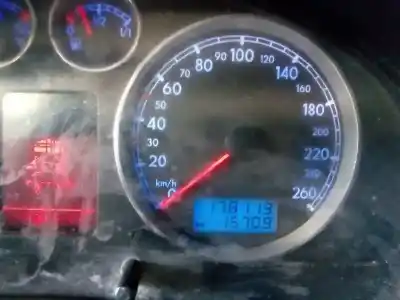 Veículo de Sucata volkswagen passat berlina (3b2) v6 tdi highline do ano 2001 alimentado akn