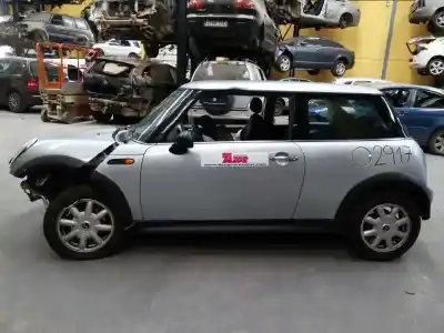 Veículo de Sucata BMW MINI (R50,R53) One D do ano 2003 alimentado 1ND