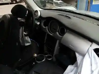 Scrapping Vehicle bmw mini (r50,r53) one d of the year 2003 powered 1nd