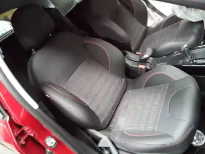 Veicolo di demolizione peugeot 2008 (--.2013->) allure dell'anno 2019 alimentato hns