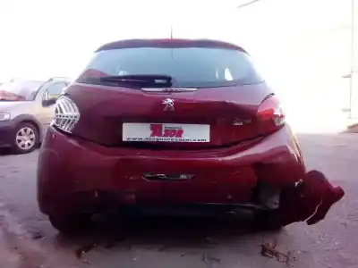 Véhicule à la ferraille peugeot 208 active de l'année 2012 alimenté 9hp