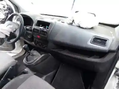 Здавання транспортного засобу fiat doblo active року 2014 потужний 263a2000