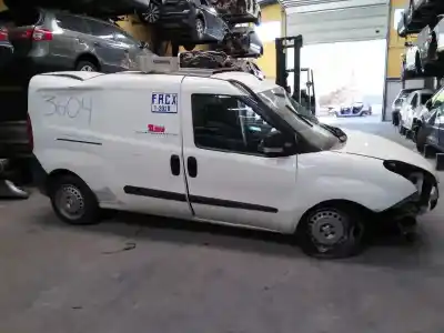 Veicolo di demolizione FIAT DOBLO Active dell'anno 2014 alimentato 263A2000