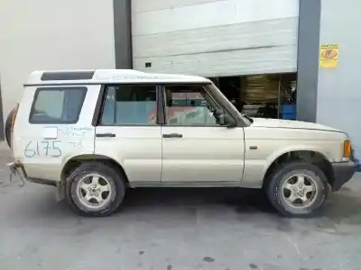 Véhicule à la ferraille LAND ROVER DISCOVERY (LT) TD5 de l'année 1999 alimenté 10P