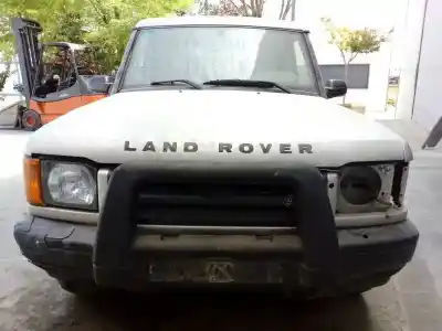 Vehicul casat land rover discovery (lt) td5 al anului 1999 alimentat 10p
