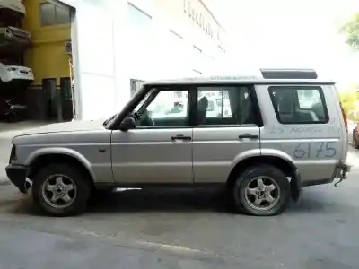 Vehicul casat land rover discovery (lt) td5 al anului 1999 alimentat 10p