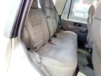 Vehicul casat land rover discovery (lt) td5 al anului 1999 alimentat 10p