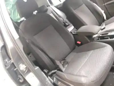 Vehicul casat volkswagen golf vii lim. (bq1) last edition bmt/start-stopp al anului 2016 alimentat dpba