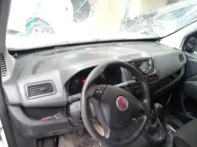 Veículo de Sucata fiat doblo ii cargo (263) furgón sx do ano 2015 alimentado 198a3000