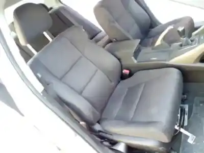 Veículo de Sucata honda accord berlina (cu) luxury do ano 2012 alimentado n22b1