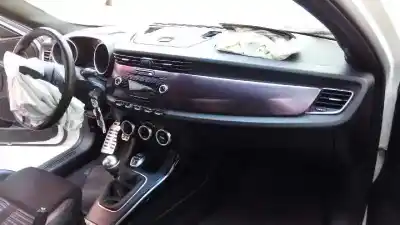 Утилизация автомобиля alfa romeo giulietta (191) distinctive года 2012 питание 940a5000