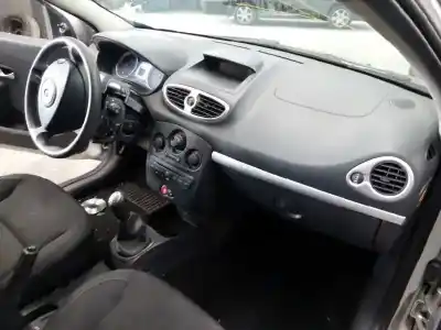 Veículo de Sucata renault clio iii authentique do ano 2010 alimentado k9k768