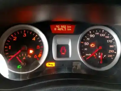 Veículo de Sucata renault clio iii authentique do ano 2010 alimentado k9k768