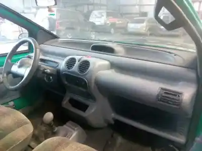 Veículo de Sucata renault twingo (co6) 1.3 (c063/64) do ano 1994 alimentado c3g