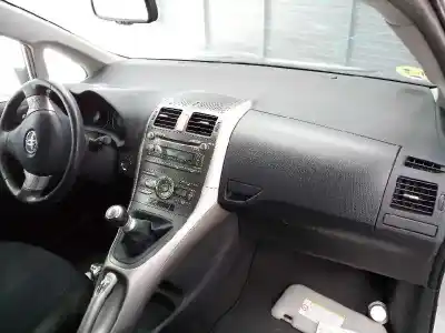 Veículo de Sucata toyota auris sol do ano 2007 alimentado 1adftv