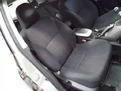 Veículo de Sucata toyota auris sol do ano 2007 alimentado 1adftv