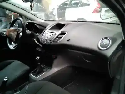 Здавання транспортного засобу ford                                               fiesta (ccn)                                                                                                                                                                                                                                               titanium року 2015 потужний xvjc