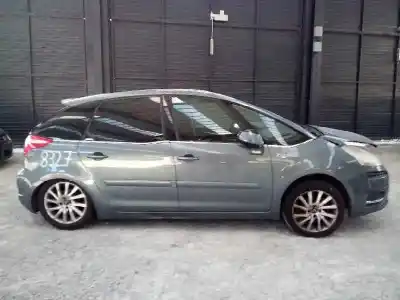 Véhicule à la ferraille citroen c4 picasso exclusive de l'année 2008 alimenté rhj