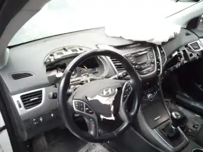 Veículo de Sucata hyundai elantra (md) confort do ano 2015 alimentado g4fg