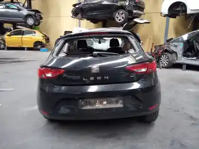 Здавання транспортного засобу seat leon sc (5f5) reference року 2015 потужний clha
