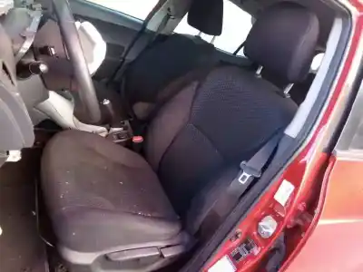 Veículo de Sucata toyota auris (_e18_) 1.8 hybrid (zwe186_) do ano 2012 alimentado 2zrfxe