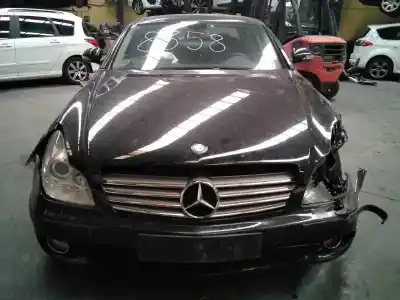 Veículo de Sucata mercedes-benz clase cls (w219) 320 cdi (219.322) do ano 2005 alimentado 642920