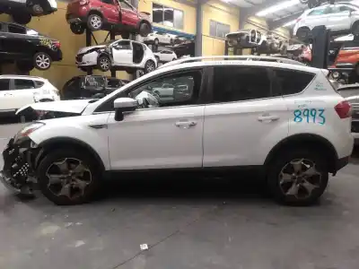 Sloopvoertuig ford kuga (cbv) titanium s 4x4 van het jaar 2010 aangedreven ufda