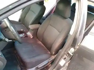 Sloopvoertuig toyota corolla (e15) luna van het jaar 2008 aangedreven 1adftv