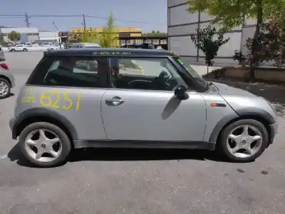 Veículo de Sucata BMW MINI (R50,R53) Cooper do ano 2002 alimentado W10B16A