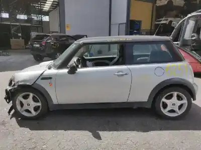 Veículo de Sucata bmw mini (r50,r53) cooper do ano 2002 alimentado w10b16a