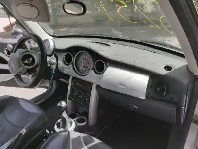 Veículo de Sucata bmw mini (r50,r53) cooper do ano 2002 alimentado w10b16a