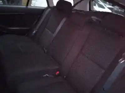 Veículo de Sucata toyota avensis (_t25_) 2.2 d-4d (adt251_) do ano 2005 alimentado 2adftv