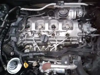 Veículo de Sucata toyota avensis (_t25_) 2.2 d-4d (adt251_) do ano 2005 alimentado 2adftv