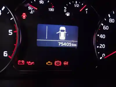 Veículo de Sucata kia carens ( ) drive do ano 2016 alimentado d4fd