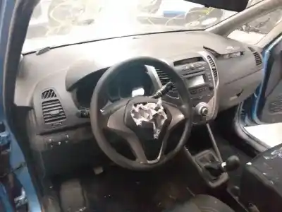 Veículo de Sucata hyundai ix20 gls comfort do ano 2011 alimentado g4fa