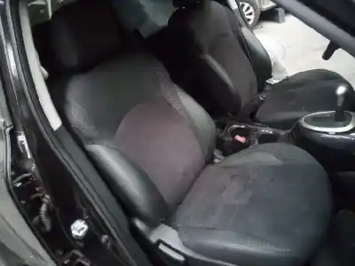 Veicolo di demolizione nissan juke (f15) tekna dell'anno 2019 alimentato hr16de