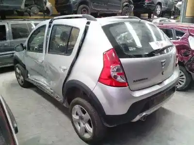 Veicolo di demolizione dacia sandero 1.6 mpi 85 (bs03) dell'anno 2012 alimentato k7ma8