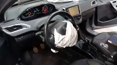 Veicolo di demolizione peugeot 2008 (--.2013->) allure dell'anno 2015 alimentato 9hp