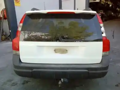 Sloopvoertuig volvo xc70 2.5 t awd 209 cv / 154 kw van het jaar 2004 aangedreven b5254t2