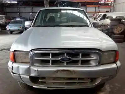 Véhicule à la ferraille ford ranger (er) básico de l'année 2002 alimenté wl