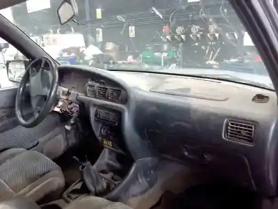 Véhicule à la ferraille ford ranger (er) básico de l'année 2002 alimenté wl