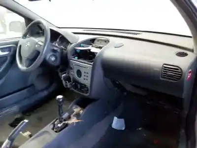 Здавання транспортного засобу opel corsa c blue line року 2003 потужний z17dth