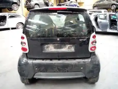 Здавання транспортного засобу smart coupe básico (45kw) року 2003 потужний m160910 Здавання транспортного засобу smart coupe básico (45kw) року 2003 потужний m160910