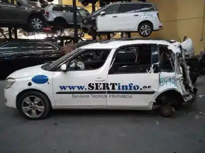 Hurda Aracı SKODA ROOMSTER (5J7) Sport Yılın 2008 güçlü BSW